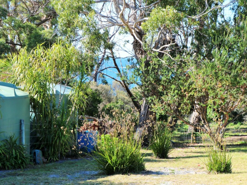 5 Hilltop Drive, Binalong Bay TAS 7216