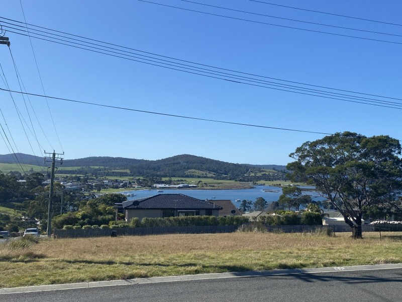 5 Cobrooga Drive, St Helens TAS 7216