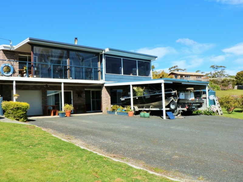 16 Beven Heights, Binalong Bay TAS 7216