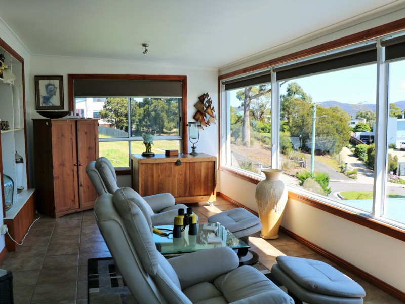 16 Beven Heights, Binalong Bay TAS 7216