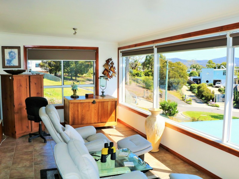 16 Beven Heights, Binalong Bay TAS 7216