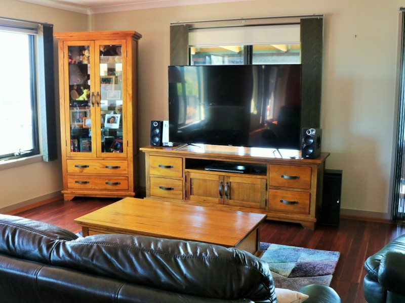 12 Bayvista Rise, St Helens TAS 7216