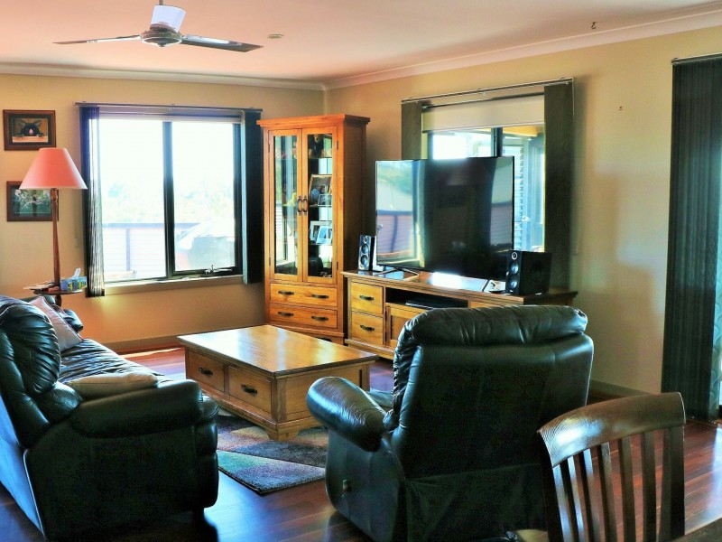 12 Bayvista Rise, St Helens TAS 7216