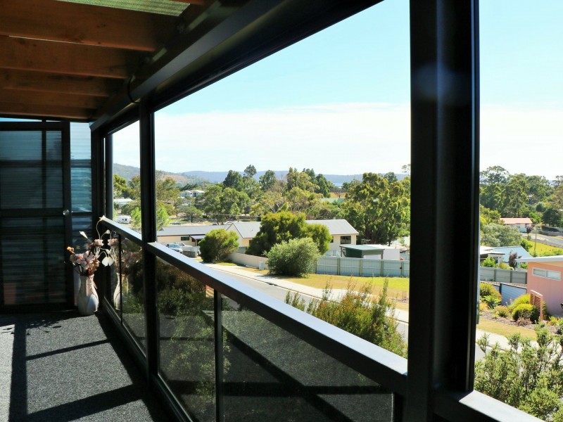 12 Bayvista Rise, St Helens TAS 7216