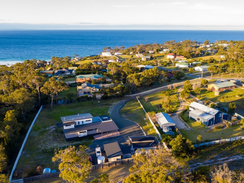 31 Coffey Drive, Binalong Bay TAS 7216
