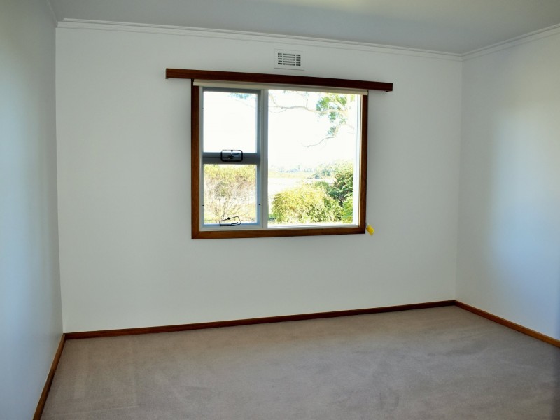 28 Medeas Cove Esplanade, St Helens TAS 7216