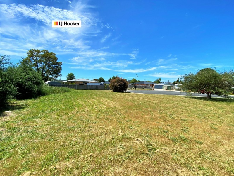 15 Palm Court, St Helens TAS 7216