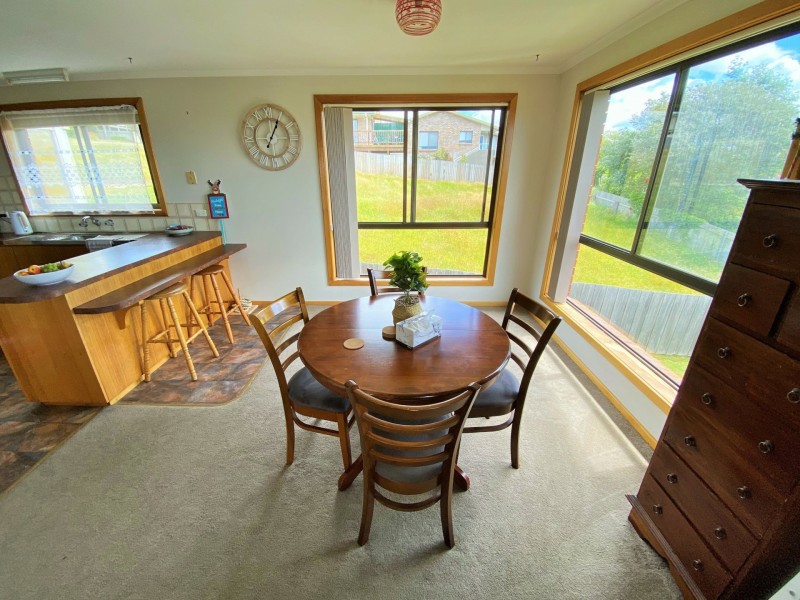 16 Erythos Grove, St Helens TAS 7216