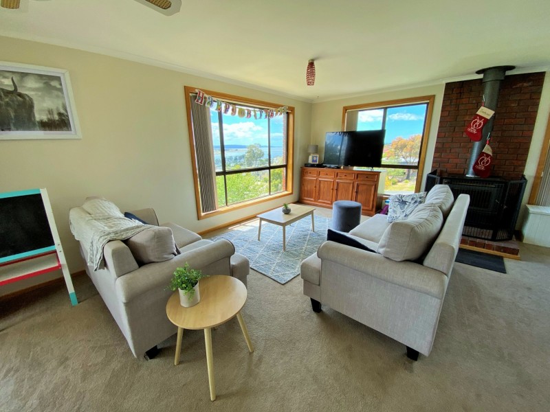 16 Erythos Grove, St Helens TAS 7216