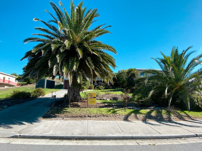 178 Scamander Avenue, Scamander TAS 7215