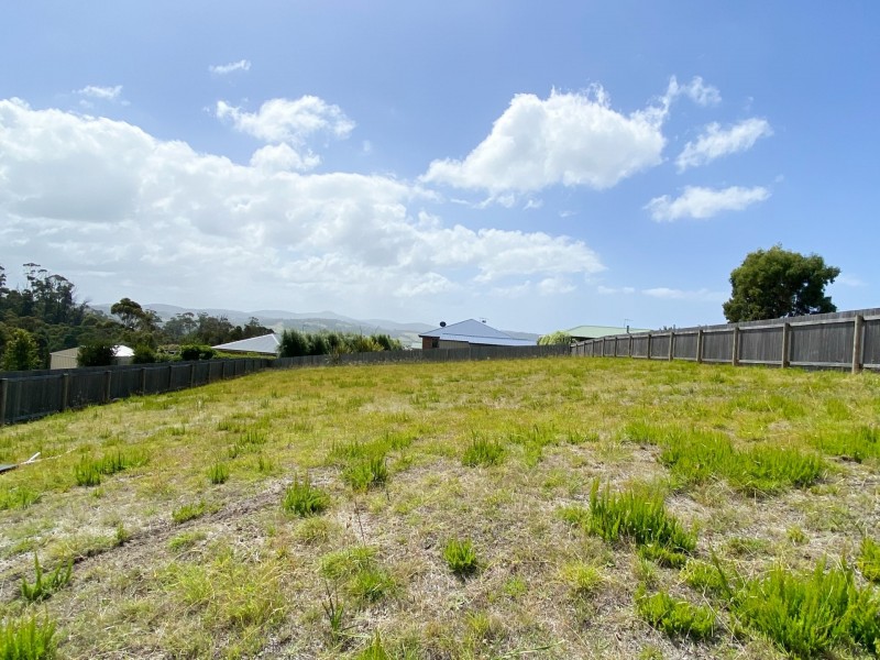 14 Susan Court, St Helens TAS 7216