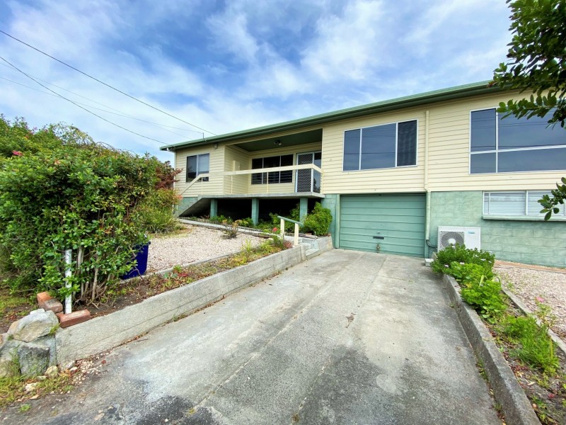 10 Halcyon Grove, St Helens TAS 7216
