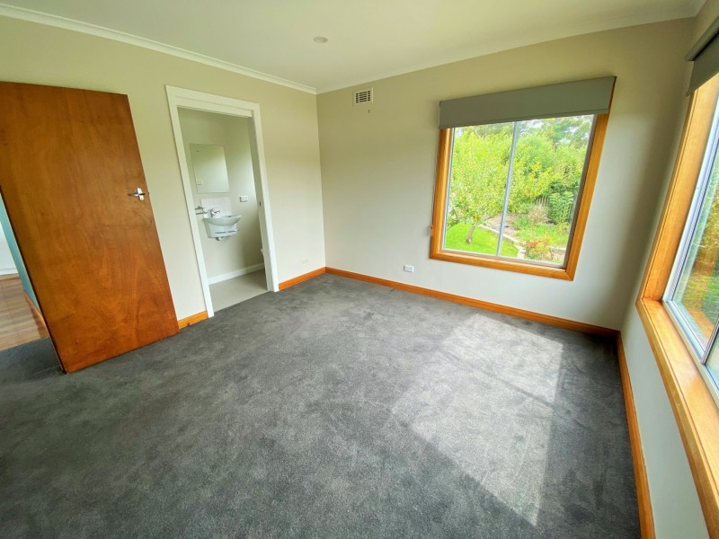 10 Halcyon Grove, St Helens TAS 7216