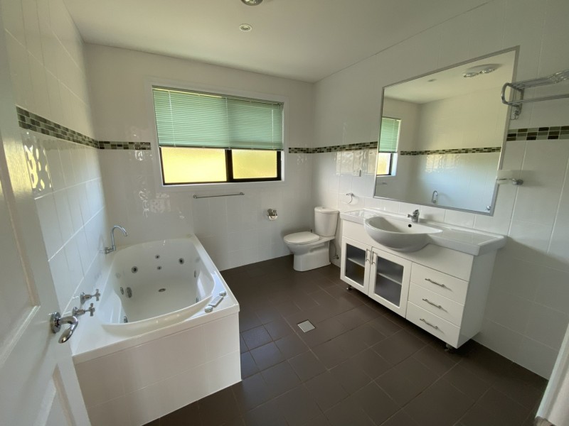 9 Susan Court, St Helens TAS 7216