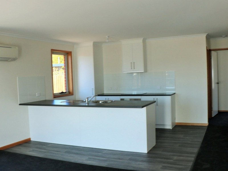 Unit 2/13 Heather Place, St Helens TAS 7216