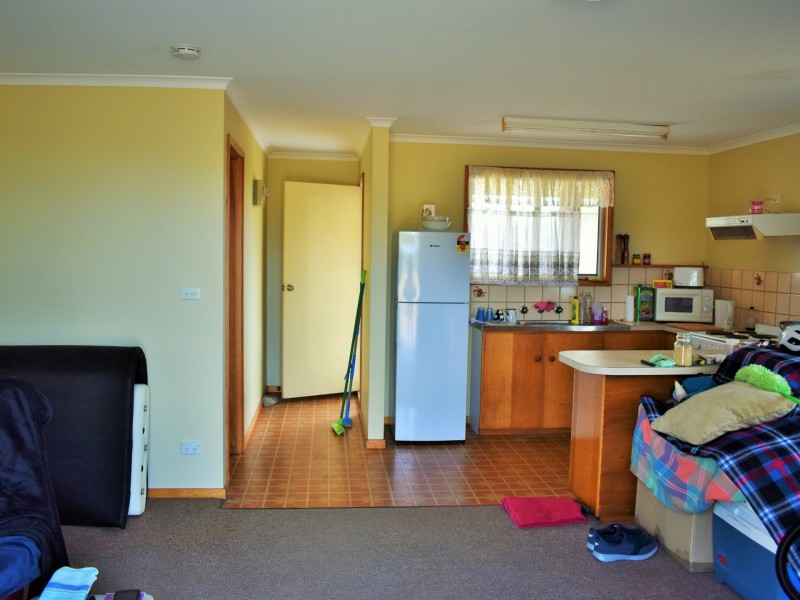 Unit 1, 3 and 5/18 Tully Street, St Helens TAS 7216