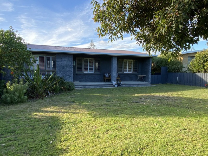 35 Scamander Avenue, Scamander TAS 7215