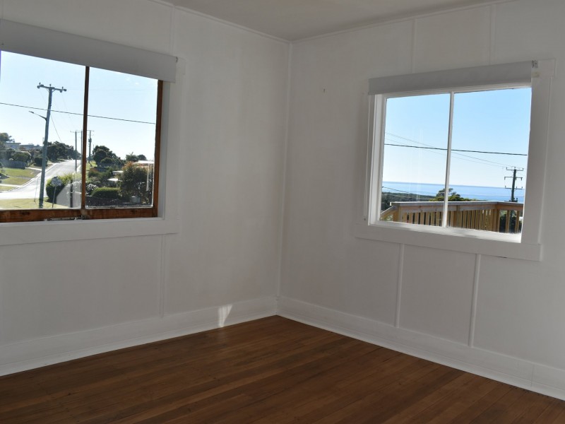 2 High Street, Scamander TAS 7215