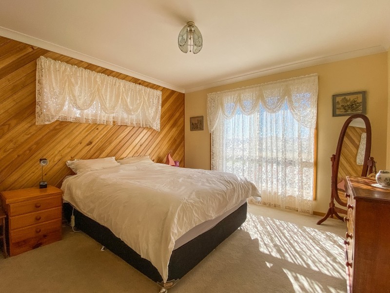 11 Douglas Court, St Helens TAS 7216