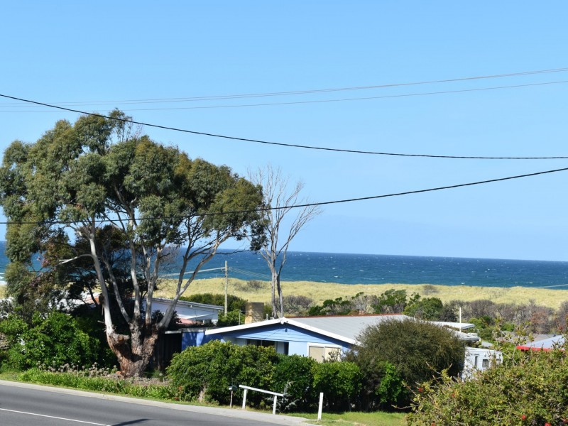 182 Scamander Avenue, Scamander TAS 7215