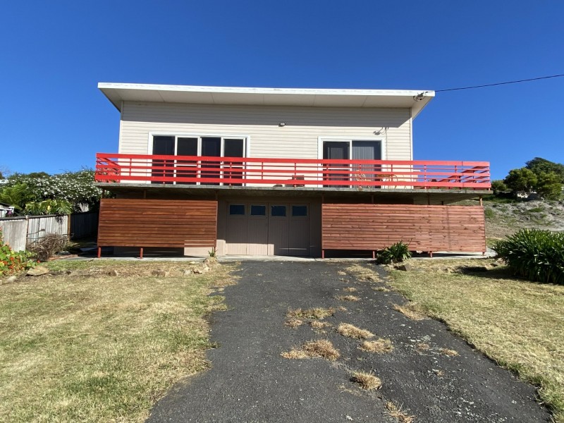 182 Scamander Avenue, Scamander TAS 7215