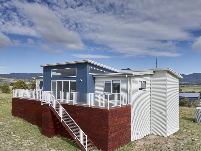 28 Frank Street, Falmouth TAS 7215