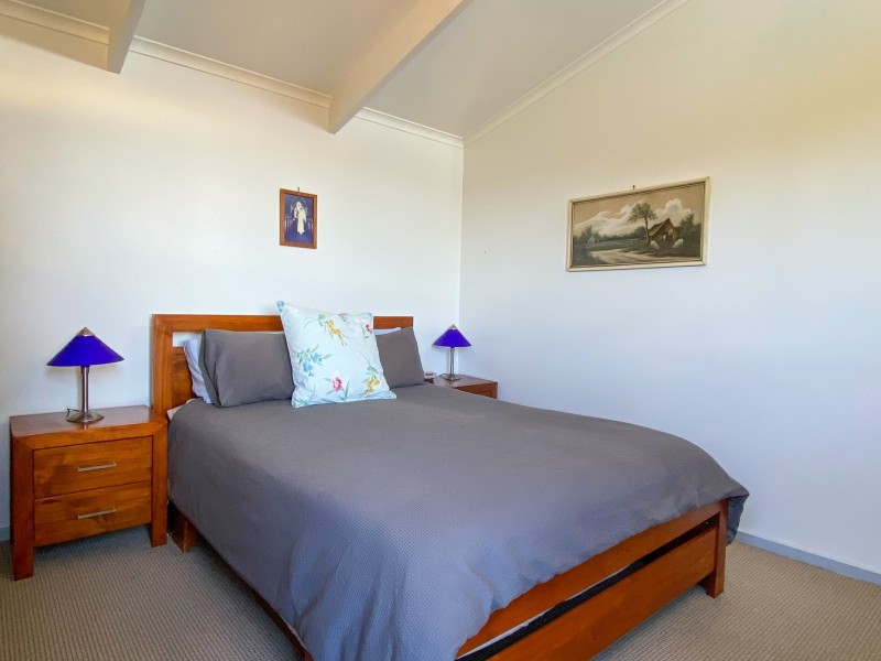 7 Cray Court, Binalong Bay TAS 7216