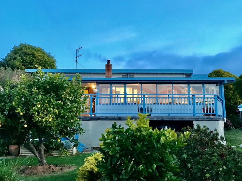 7 Cray Court, Binalong Bay TAS 7216