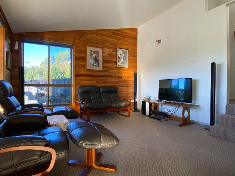 7 Cray Court, Binalong Bay TAS 7216