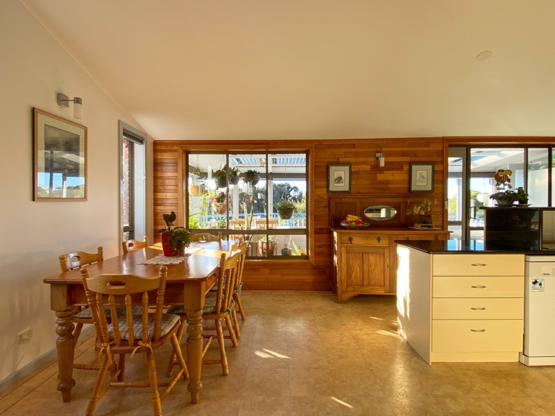 7 Cray Court, Binalong Bay TAS 7216