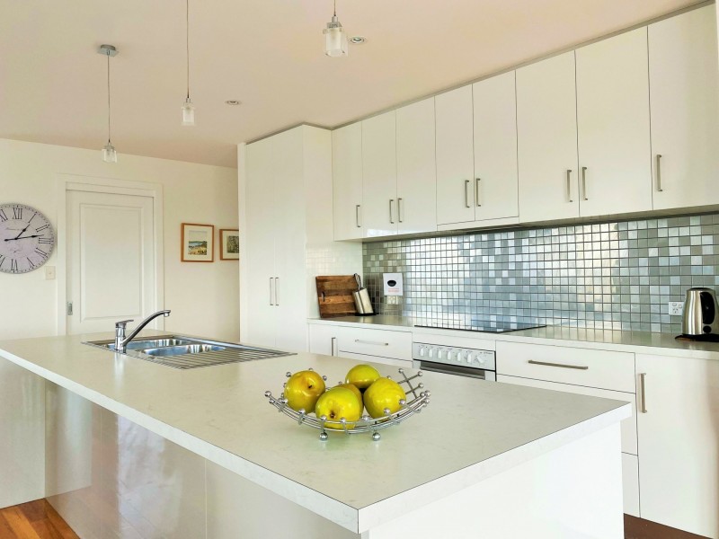 9 Barnett Close, Binalong Bay TAS 7216