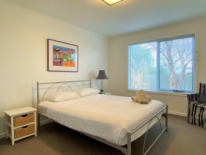 9 Barnett Close, Binalong Bay TAS 7216