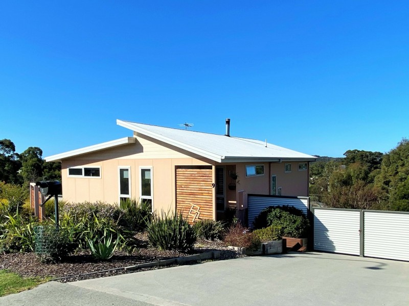 9 Bayvista Rise, St Helens TAS 7216