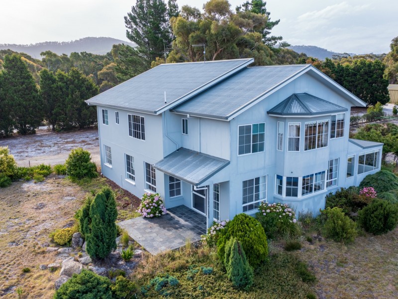 10 Seabreeze Court, Beaumaris TAS 7215
