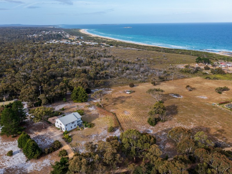 10 Seabreeze Court, Beaumaris TAS 7215
