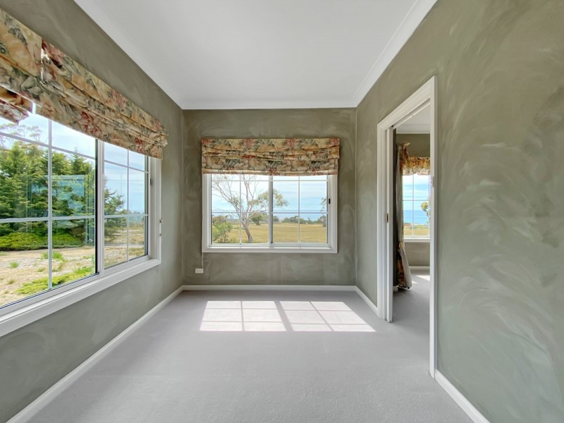 10 Seabreeze Court, Beaumaris TAS 7215