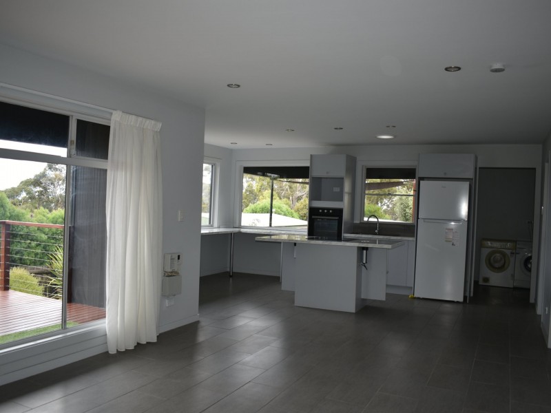 11 Hilltop Drive, Binalong Bay TAS 7216