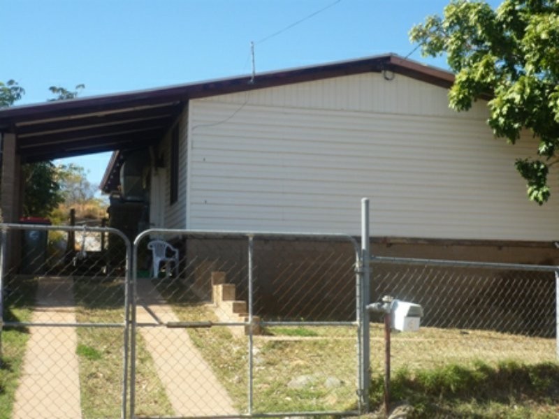 4 Gray Street, Mount Isa QLD 4825