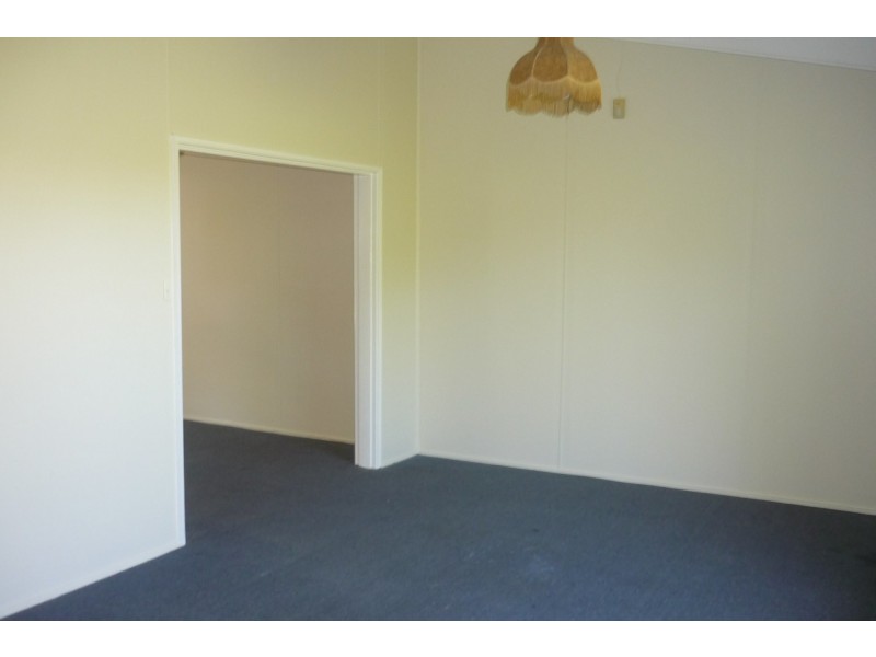 4 Gray Street, Mount Isa QLD 4825