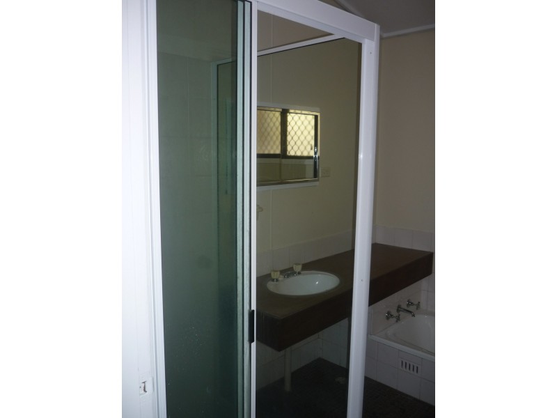 4 Gray Street, Mount Isa QLD 4825