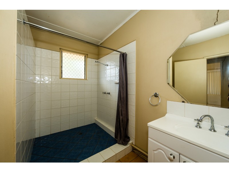 1/135 Simpson Street, Mount Isa QLD 4825