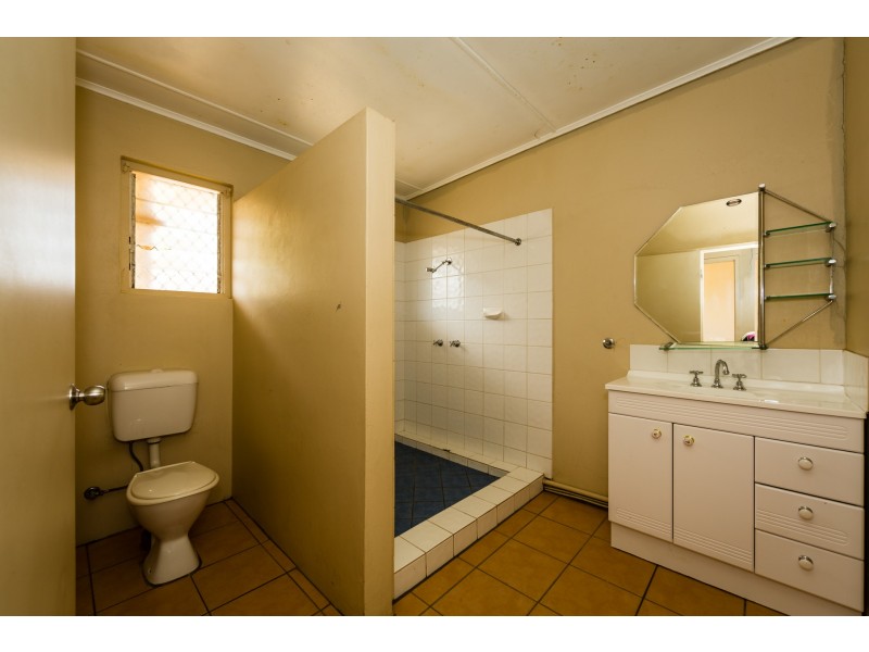 2/135 Simpson Street, Mount Isa QLD 4825