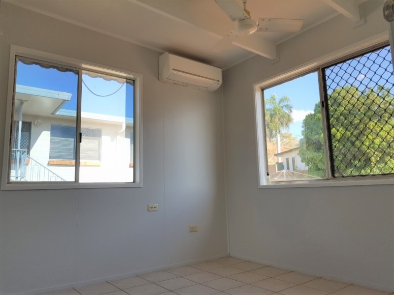 5 Robin Road, Mount Isa QLD 4825