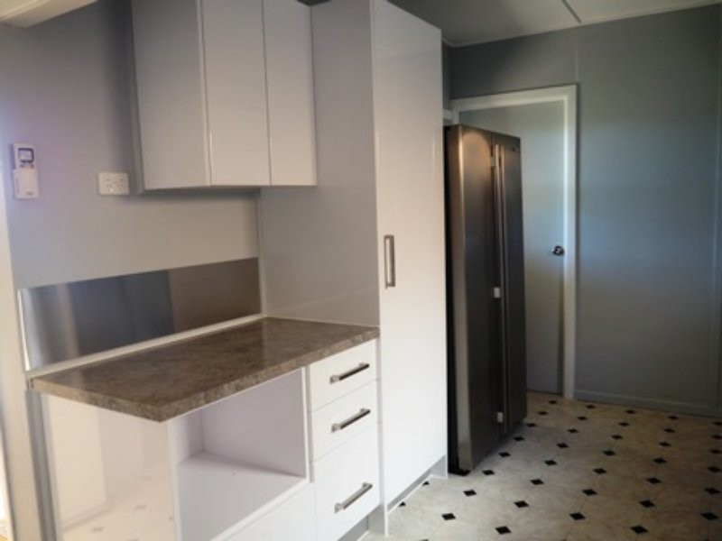 2 Swan Street, Mount Isa QLD 4825