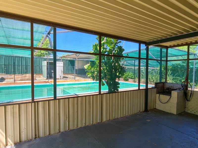 1 Wright Road, Mount Isa QLD 4825