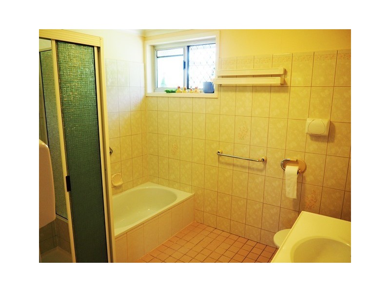 7 Hinkler Crescent, Mount Isa QLD 4825