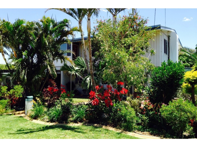 7 Hinkler Crescent, Mount Isa QLD 4825