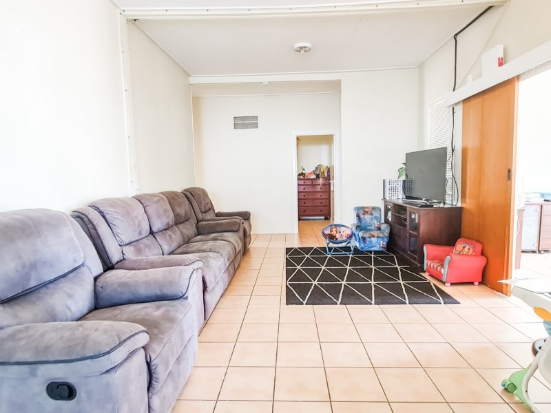 5 Eleventh Avenue, Mount Isa QLD 4825
