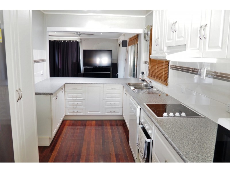 14 Urquhart Street, Mount Isa QLD 4825