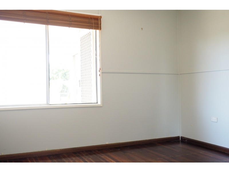 14 Urquhart Street, Mount Isa QLD 4825